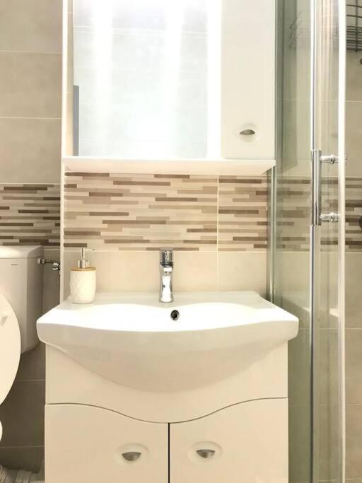 Apartament Spatios In 오라데아 외부 사진